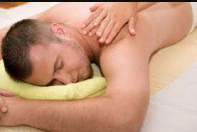 Foto 1 - massagem para eliminar o stress