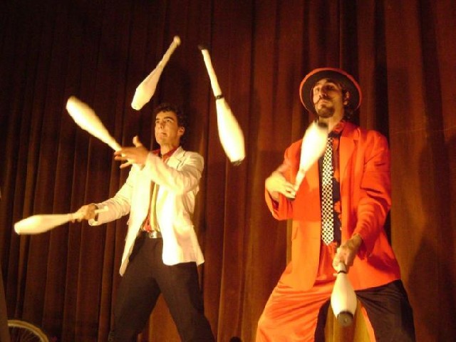 Foto 1 - Circo animao