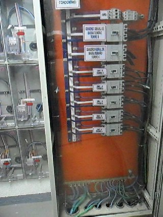Foto 1 - Manuteno eltrica e hidraulica